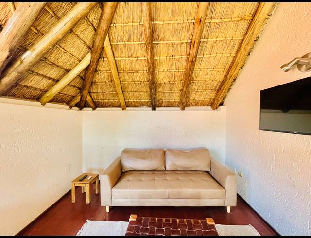 2 BEDROOM APARTMENT RENTED IN SUNNINGHILL